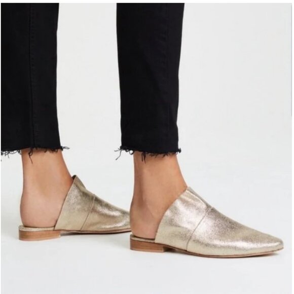 Free People - Sienna Metallic Ruffle Leather Slip-On Mule Flats | Size 35 | Gold - Picture 1 of 13